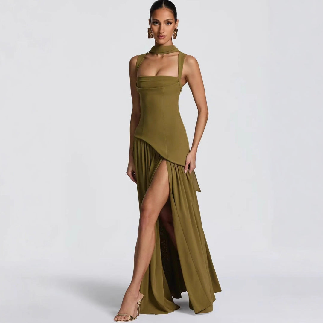 Vestido plisado con cintura ajustada