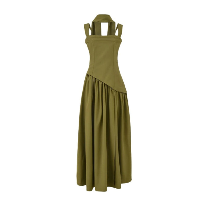 Vestido plisado con cintura ajustada
