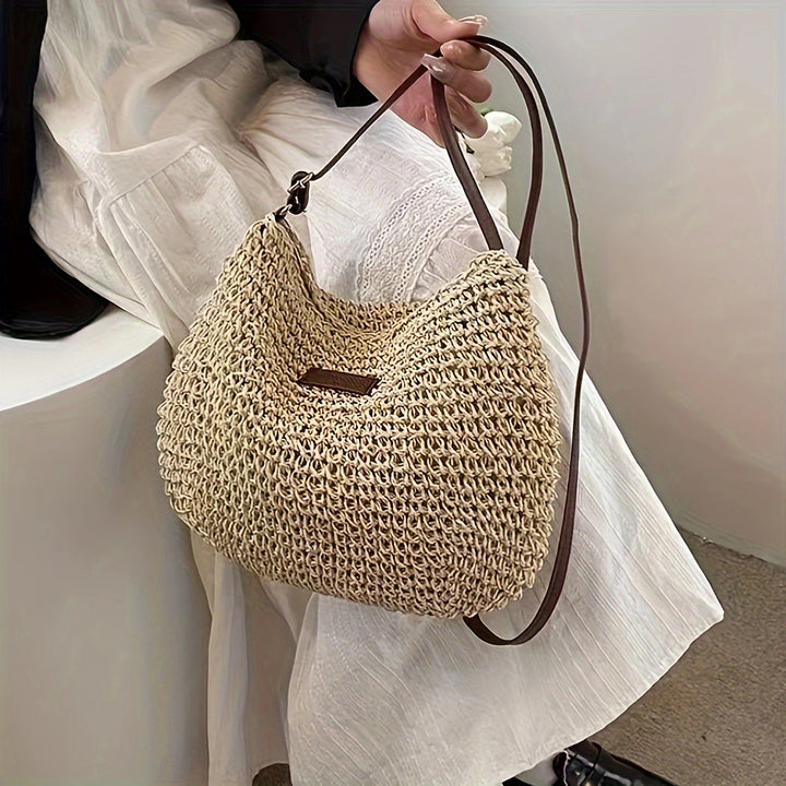 Bolso de paja hecho a mano