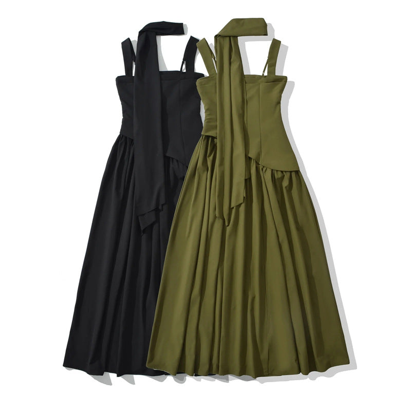 Vestido plisado con cintura ajustada