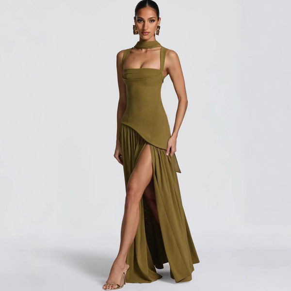 Vestido plisado con cintura ajustada